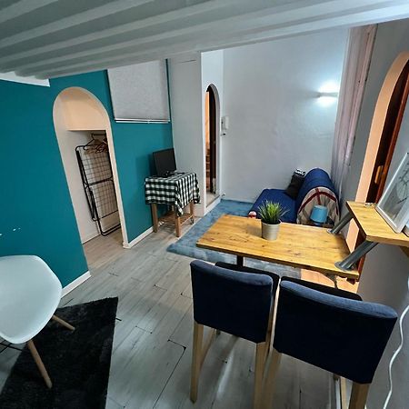 Ferienwohnung Lungo Tevere Trastevere Confort Rom Exterior foto